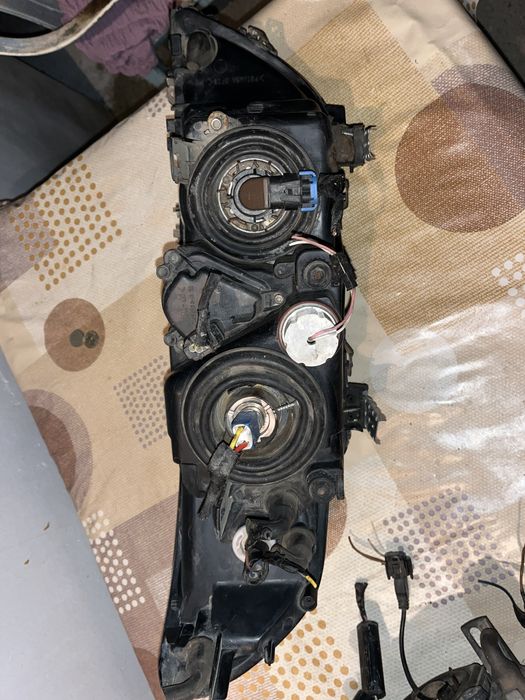 Фейслифт фарове за bmw e39 за части