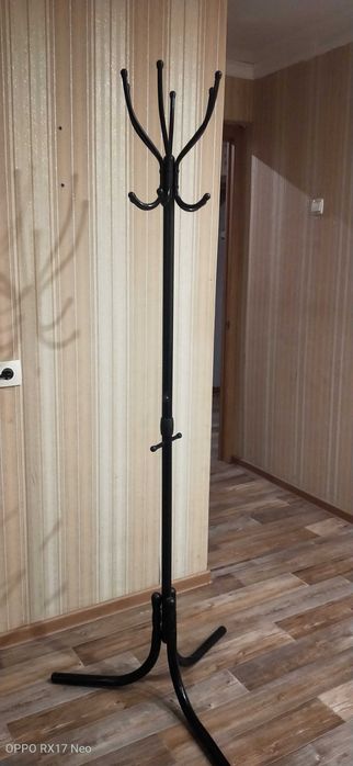 Вешалка, кронштейн