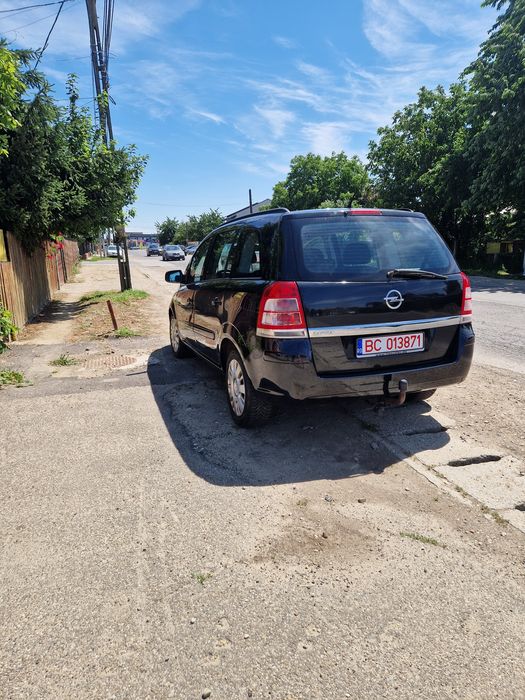 Opel Zafira B 1.8 Benzină – 7 Locuri – 2013 – Recent adusă din Germania