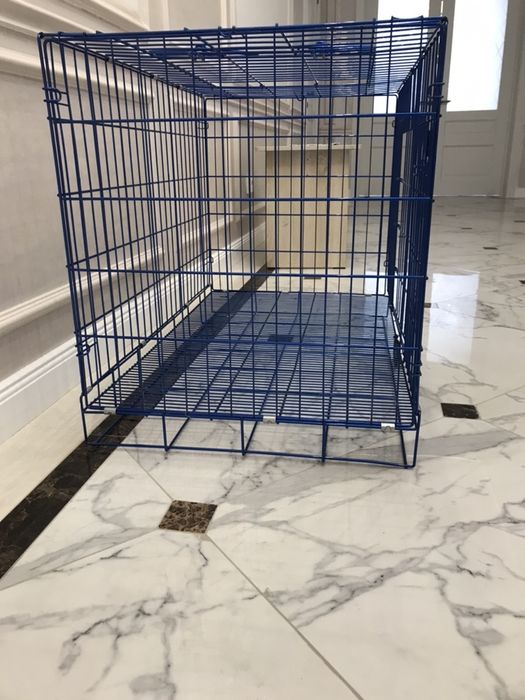 Клетка металлическая для собак ( возможно для перевозки)