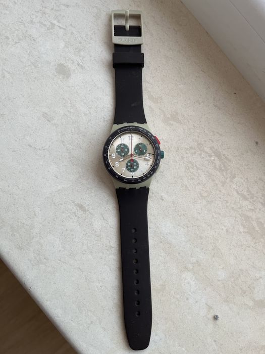Swatch obsidian часовник