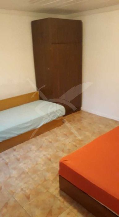 Дава се под наем Двустаен апартамент в Пловдив, Кършияка - 70 кв.м за 318.75 € - Снимка #1