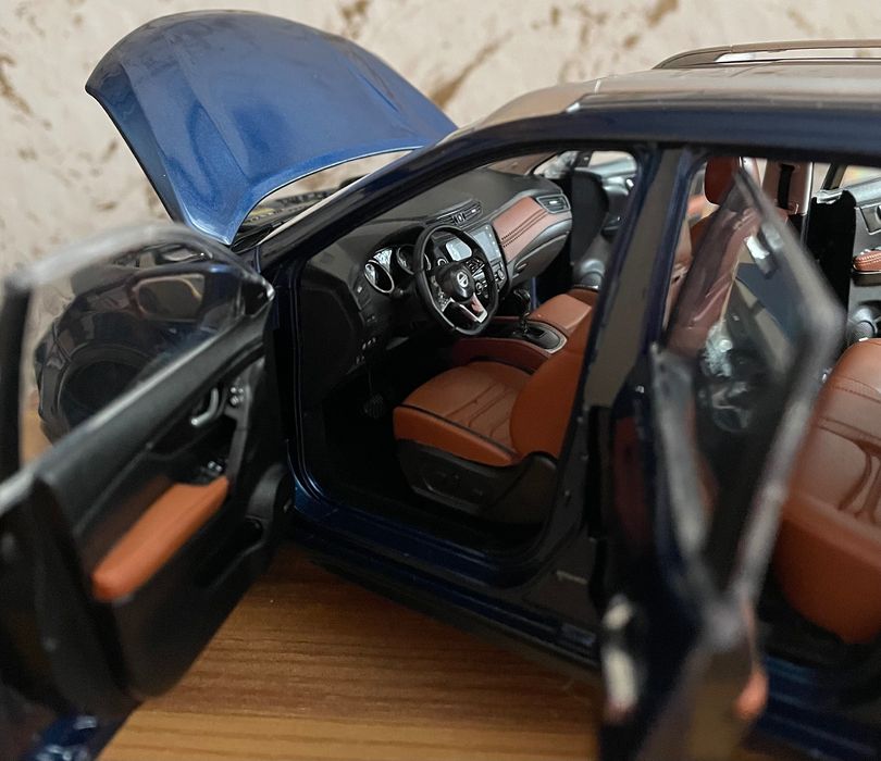 NISSAN X-TRAIL 2018 Мощаб 1:18 PAUDI Model