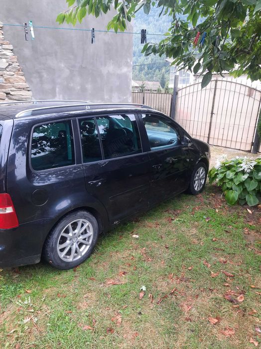 Vând autoturism , toate actele la zi.