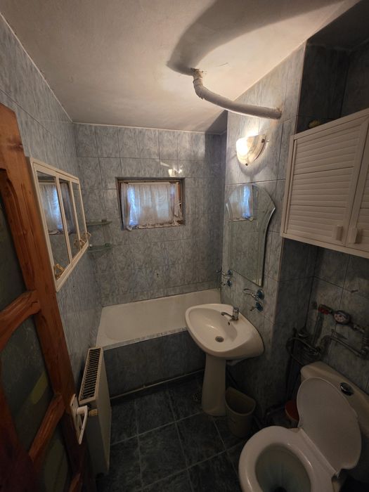 Apartament parter  3 camere craiovita 55mp