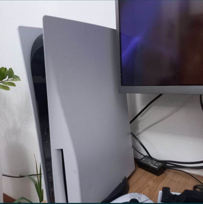 PS5 в хорошем состоянии
