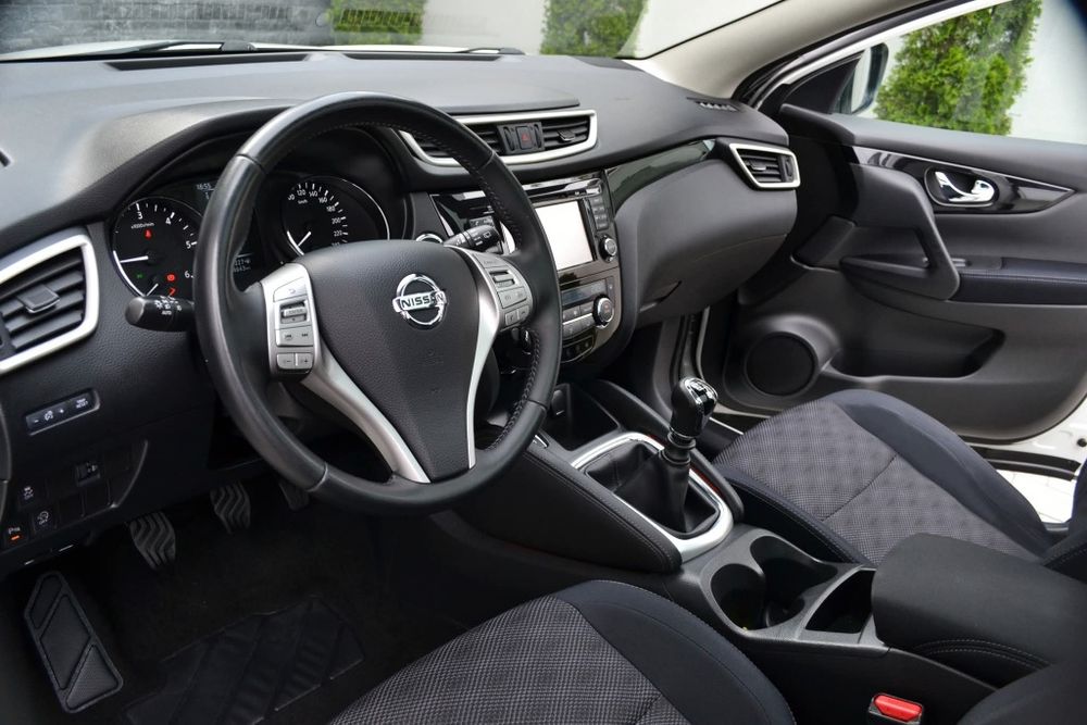 Față completa Plansă Bord Nissan Qashqai j11 2015 ORICE PIESĂ 1.6 dci