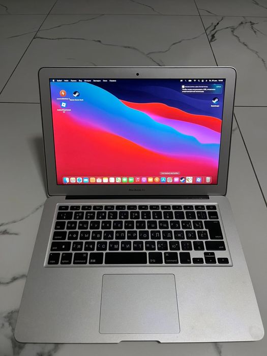 MacBook Air 13-поколения