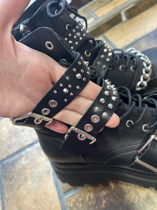 Ghete dama rock negre