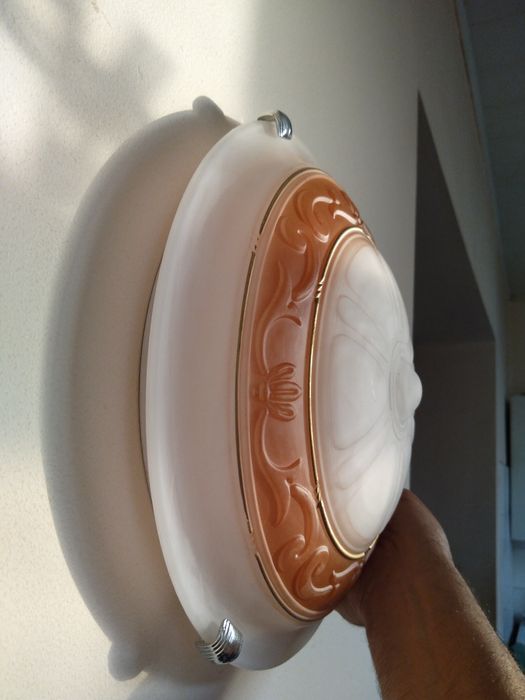 Продам светильник потолочн  д30и настенныйый