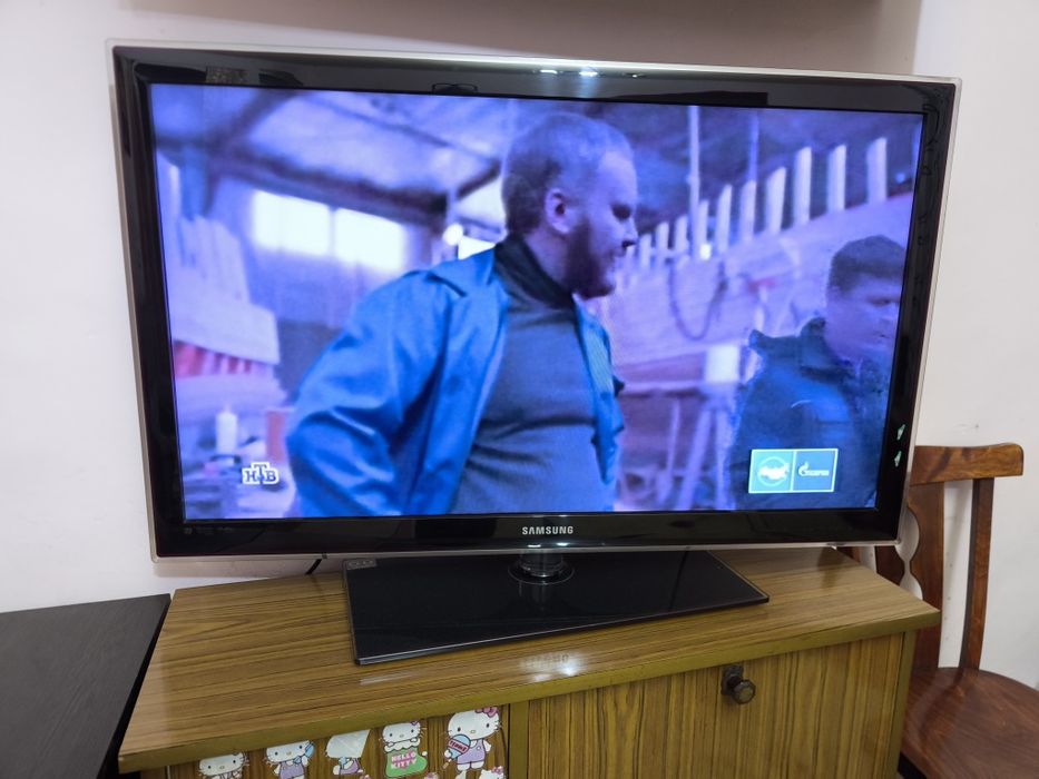 Продается телевизор Самсунг.