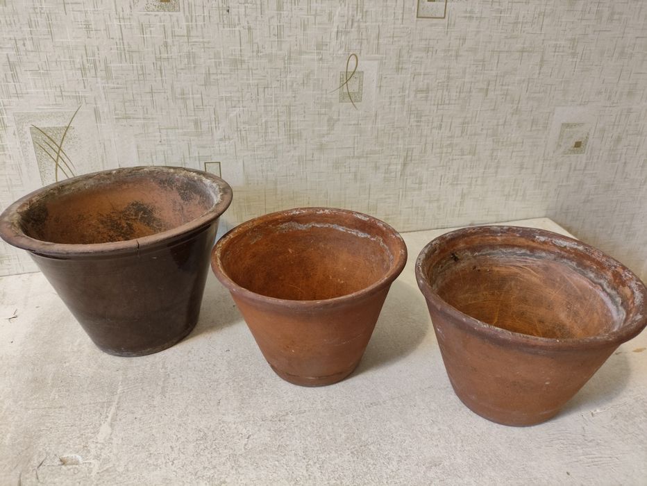 Продам разные цветочные горшки