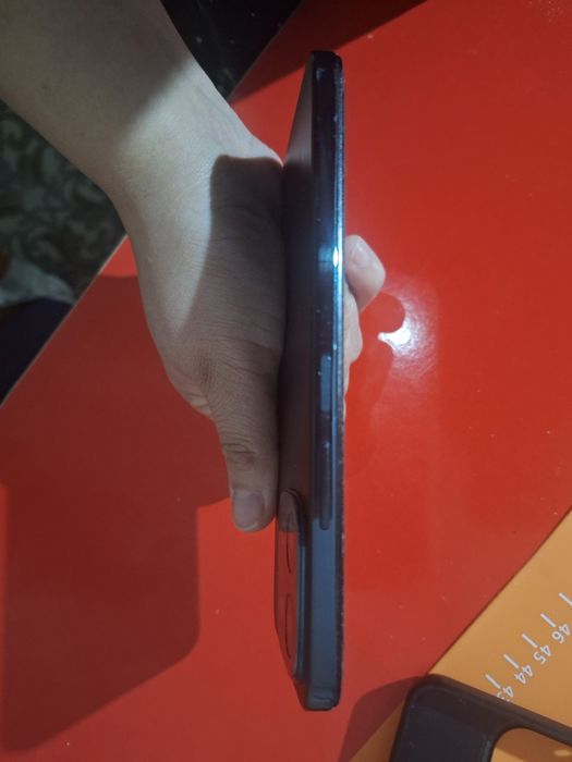 Продам телефон Vivo Y28