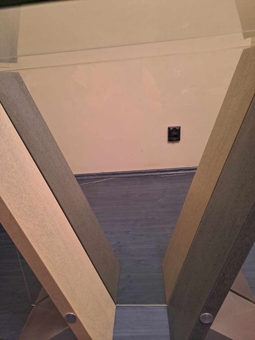 Стъклени маси , трапезна и холна