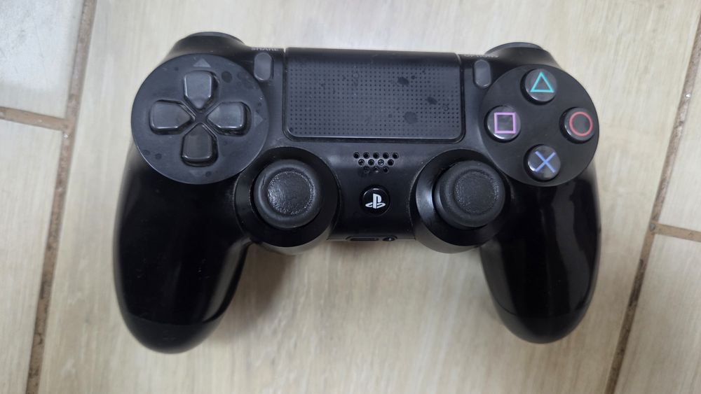Controller ps4 funcționala