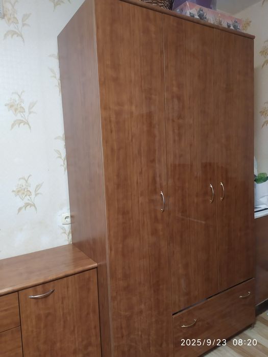 Спальный гарнитур