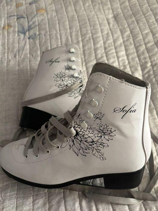 Продам коньки. 38 рр.