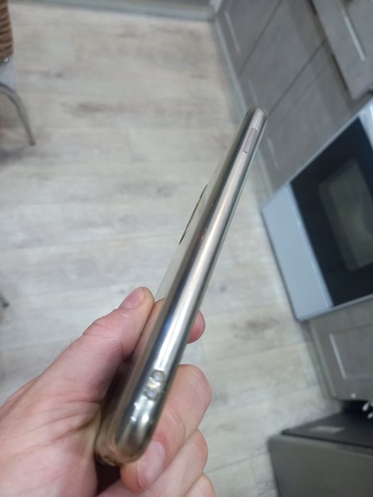 Телефон смартфон Huawei p20 pro