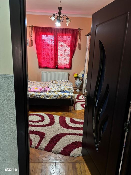 Vand apartament 2 camere Centru