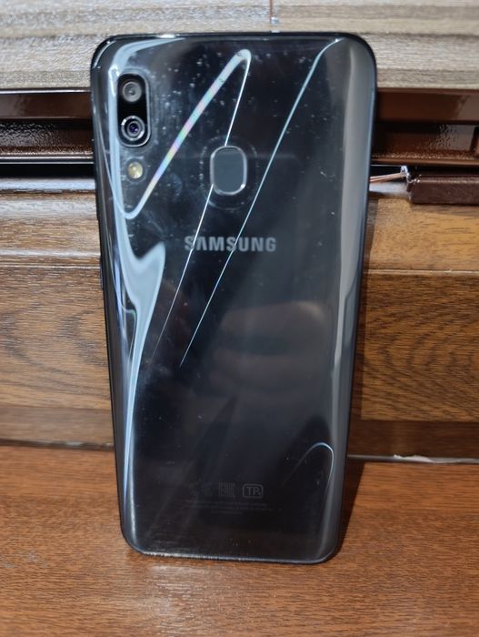 Срочна продам Sumsung A30