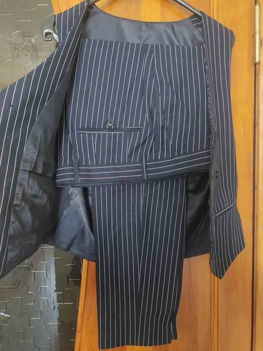 Мужской костюм тройка турецкий