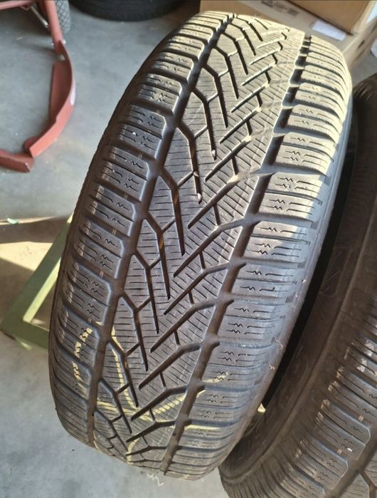 4 Anvelope de iarnă 205  60 r16 Semperit