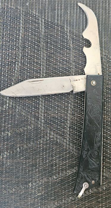 Стар руски нож, следи от патина