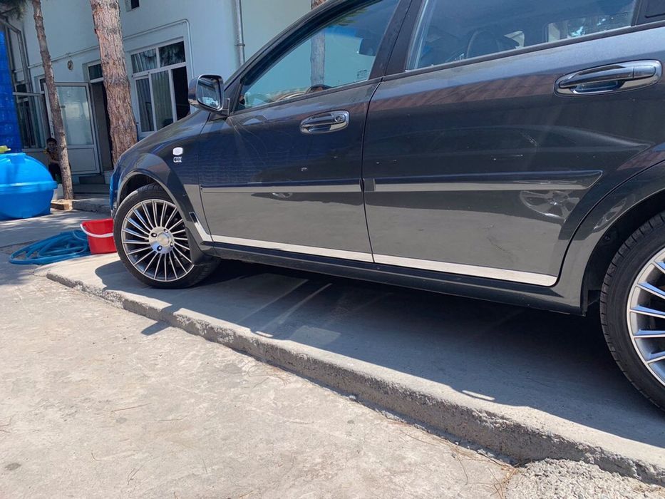 Gentra, lasetti ga parok nikel