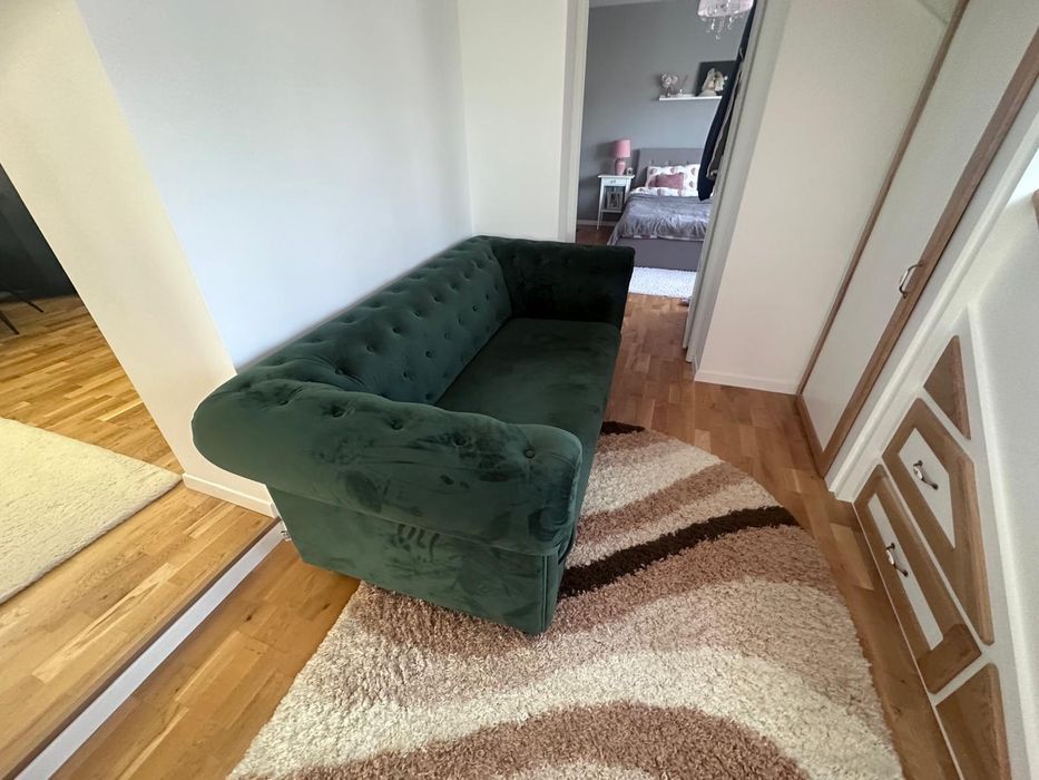 Canapea catifea verde smarald