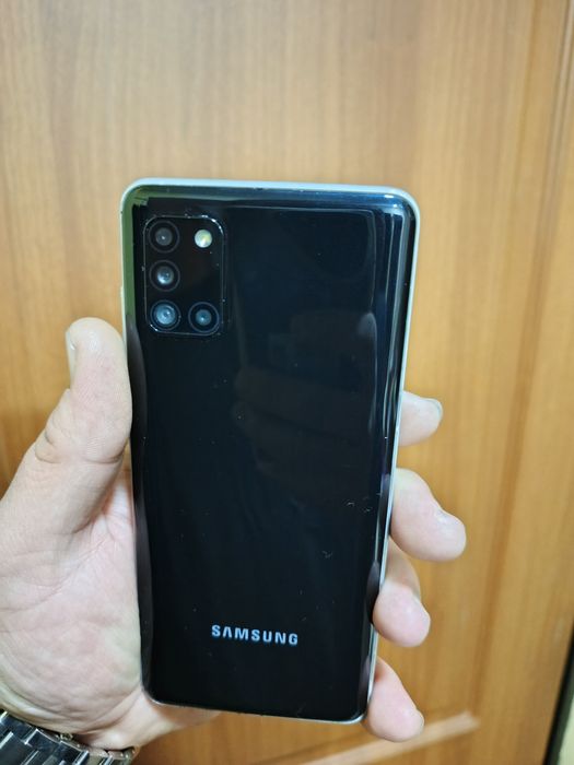 Продам Samsung A31, 4/64gb