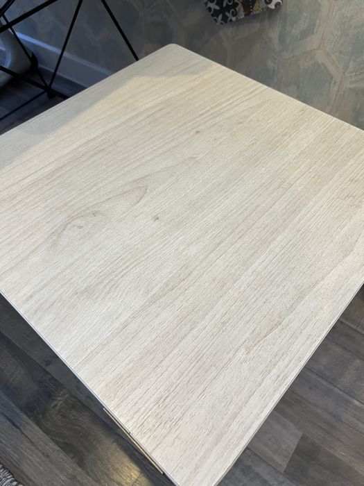 AIKO стол и стулья