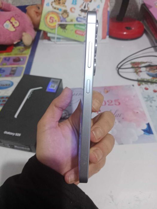 Продаётся телефон Samsung S 25