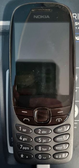 Telefon Nokia clasic NOU – tastatură fizică – ideal seniori / rezervă