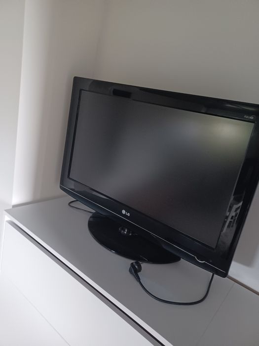 Телевизор LG 32"