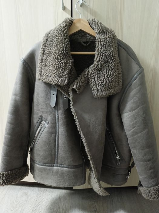 Продам демисезонную дубленку