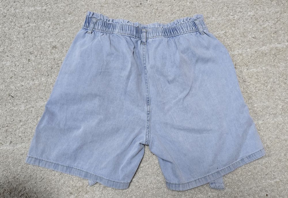 Шорты новые 158р