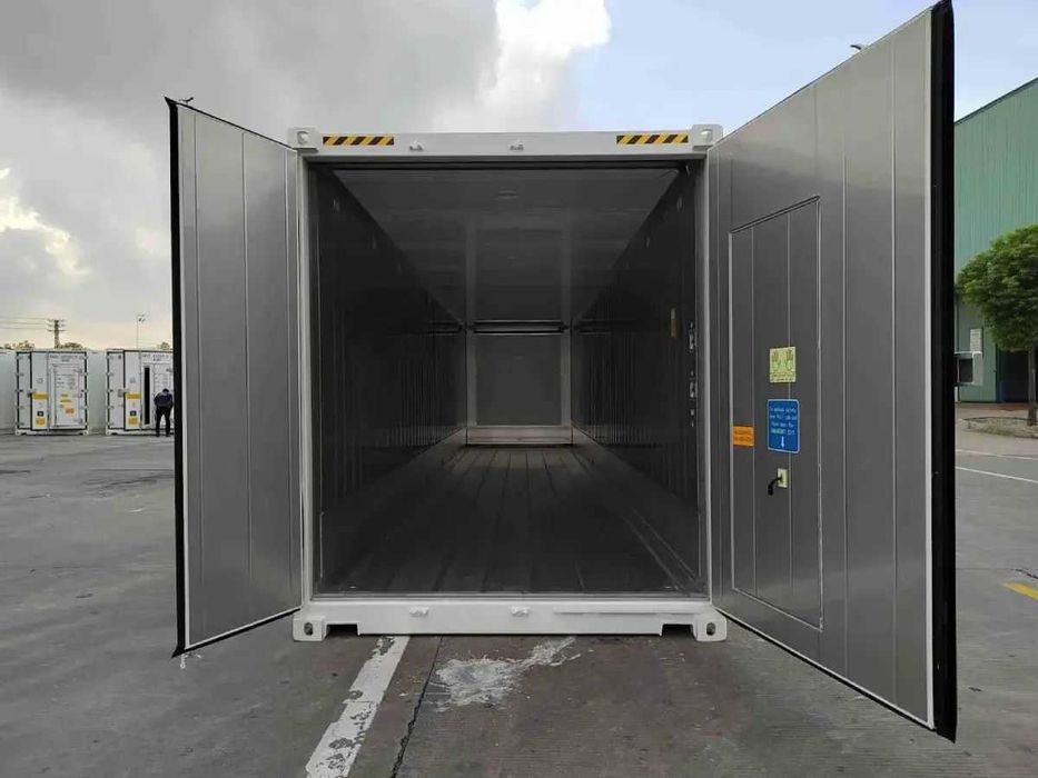 Vindem containere frigorifice noi sau reconditionate de 6m si 12m din stoc