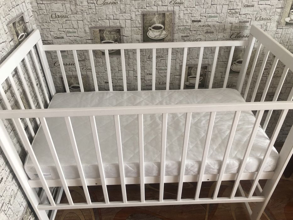 Продам детскую кроватку