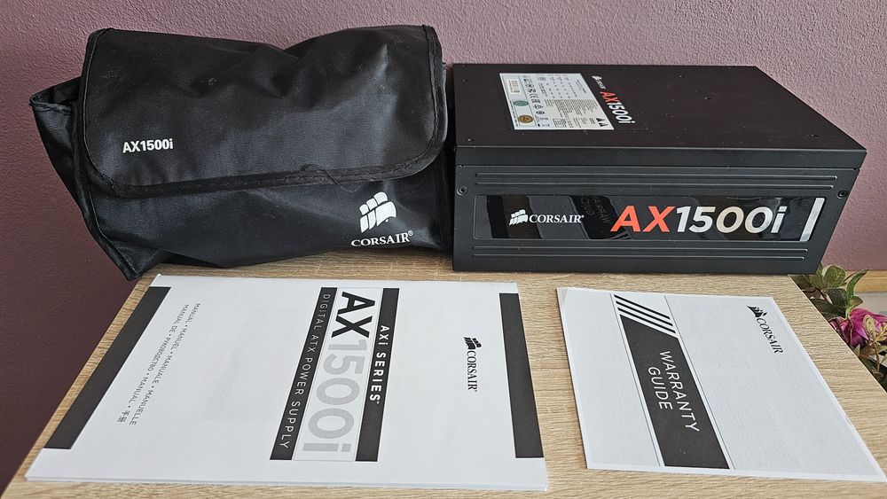 Corsair AX1500i 1500W PSU Захранване