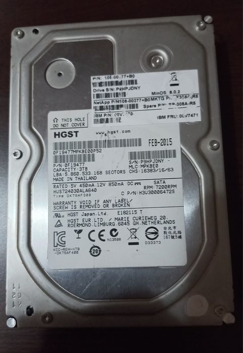 Vand lot 3 hard disk-uri 3 TB defecte