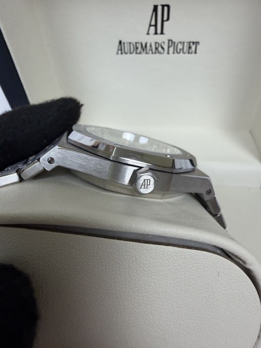 Audemars Piguet Royal Oak 41mm White Dial