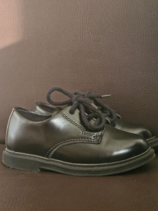 Обувки HM тип Дерби