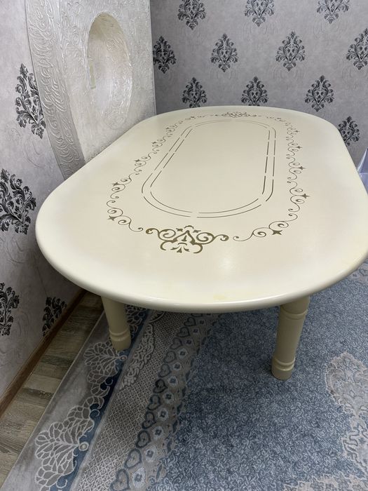 Тез арада стол сатылады