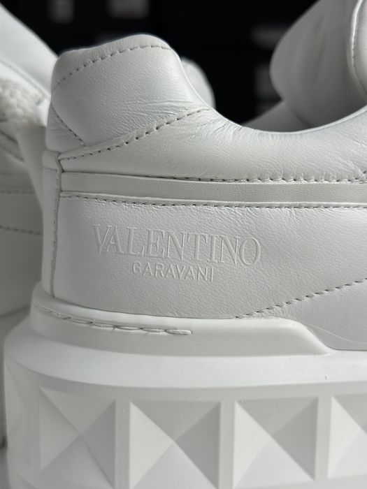 Valentino Garavani White One Stud XL
