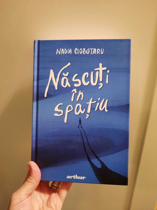 Romanul Născuți în spațiu