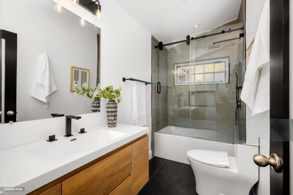 Професионално почистване след ремонт.