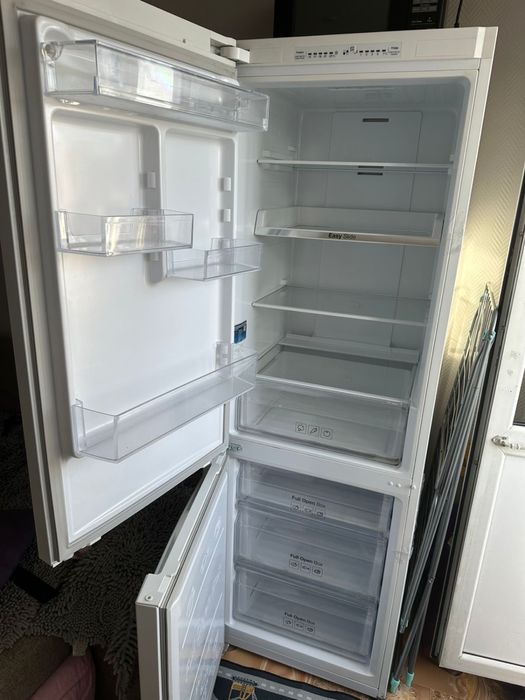 Продам холодильник 70.000