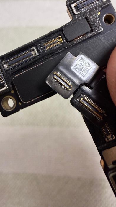 Iphone 13  pro max 15 defect