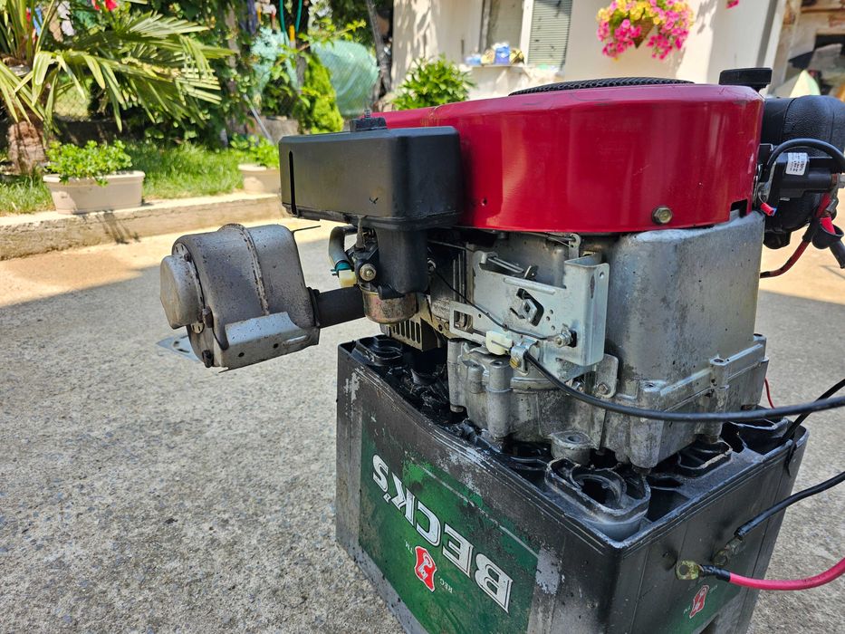 Тракторна Косачка/ДВИГАТЕЛ /КОМПЛЕКТ..Перфектен