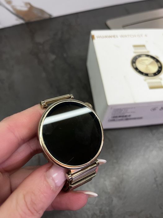 Huawei watch gt 4 gold